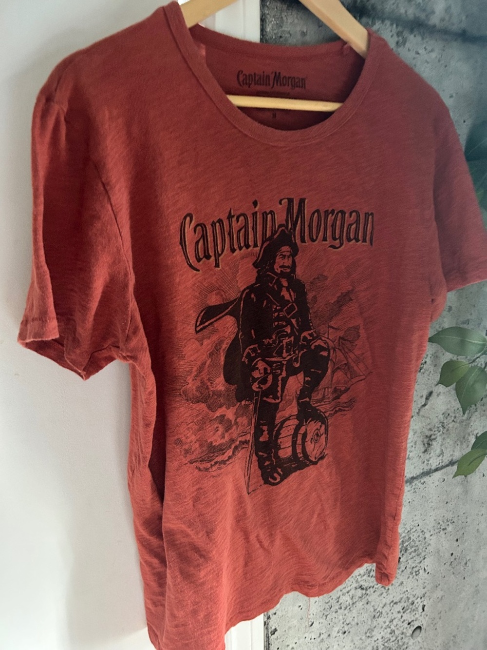 LUCKY BRAND Captain Morgan T. M-L